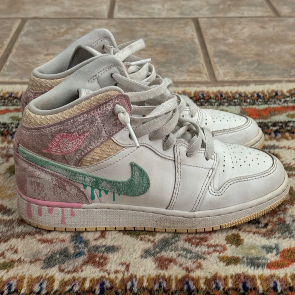 Nike